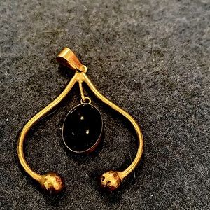Sterling silver onyx pendant